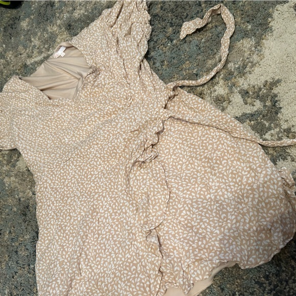 Dress - Picture 2 of 4